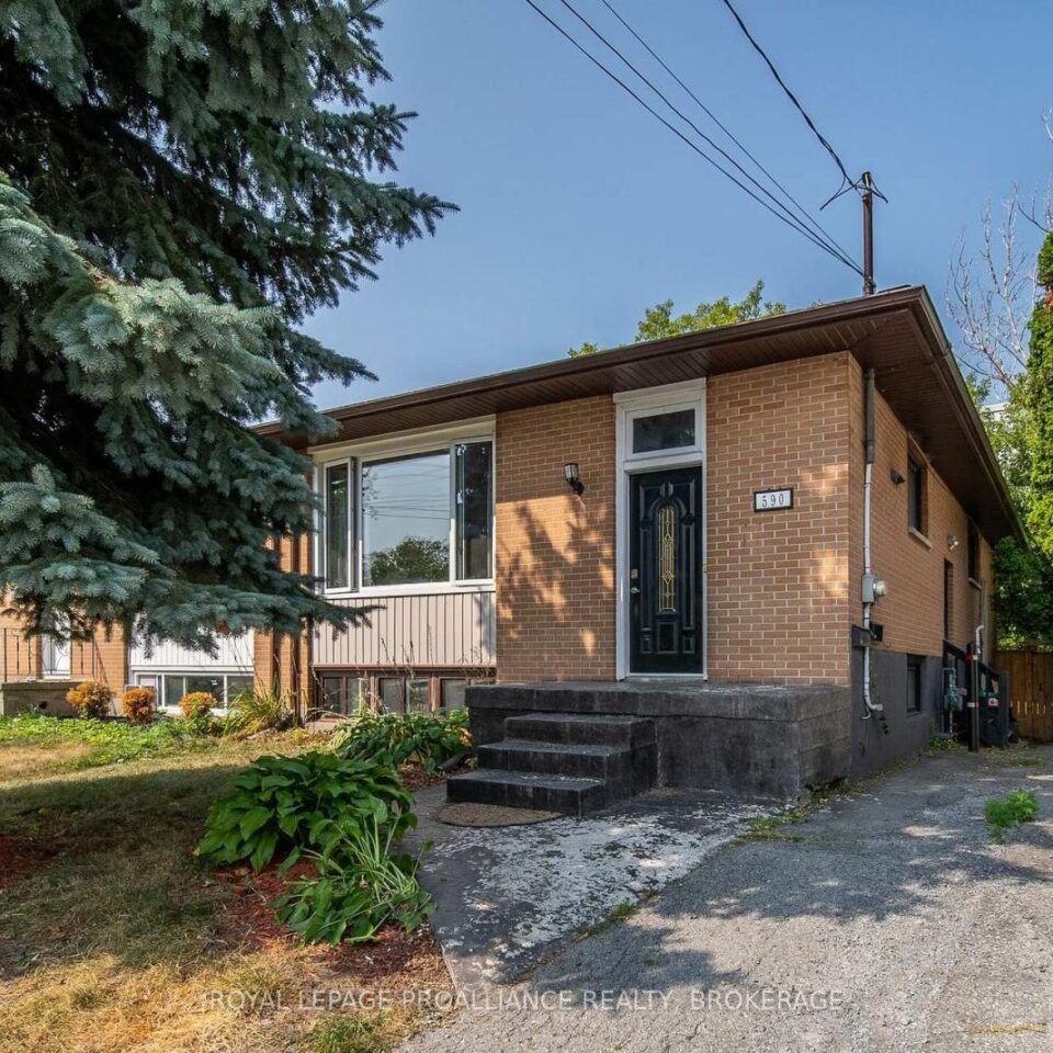 590 Macdonnell Street, Kingston