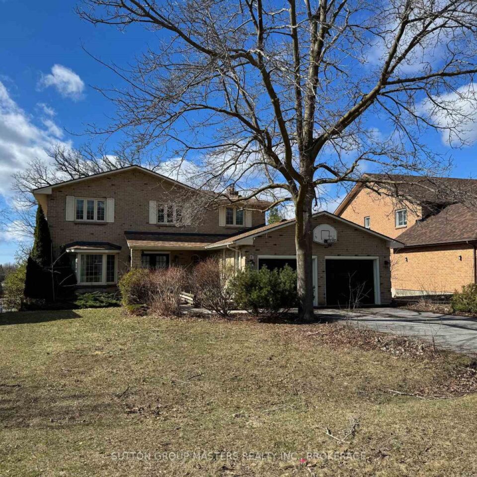 597 Forest Hill Drive W, Kingston