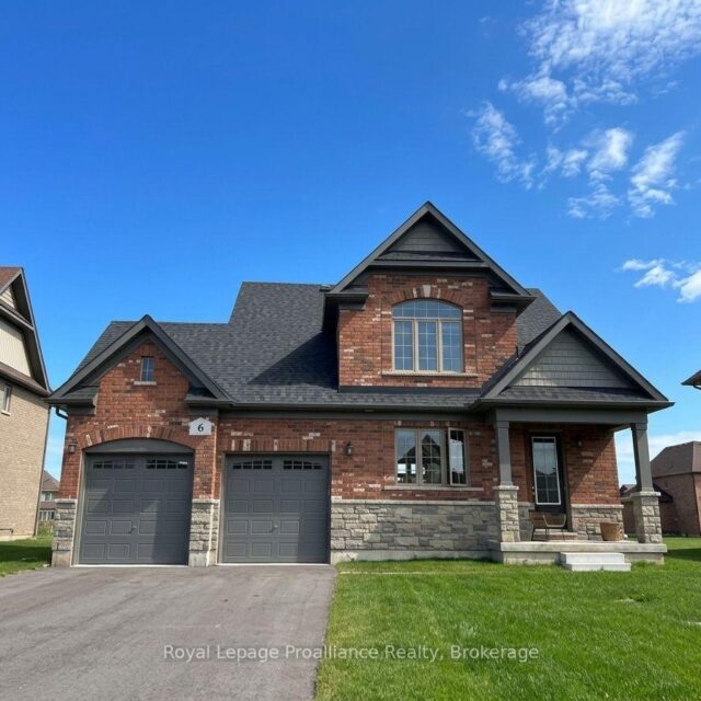 6 Larissa Park Drive, Quinte West