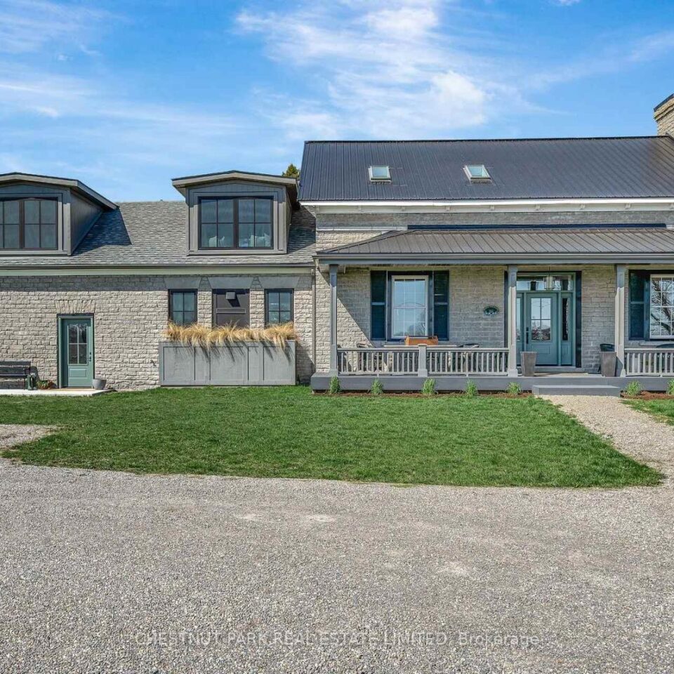 60 Bakker Road, Prince Edward County