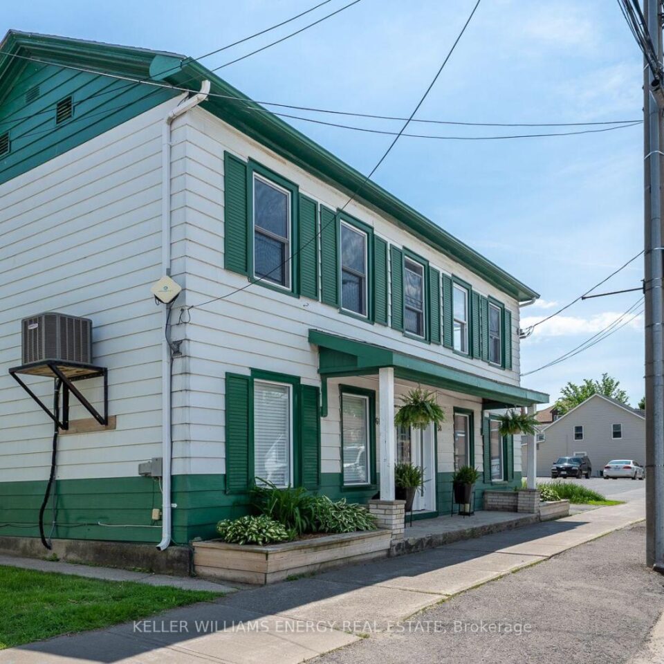 60 Picton Main Street, Prince Edward County