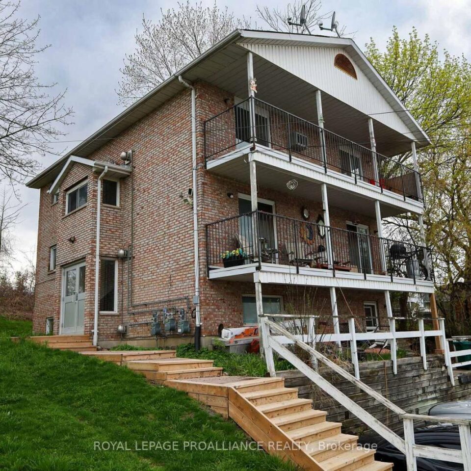 60 Wallbridge Crescent, Belleville
