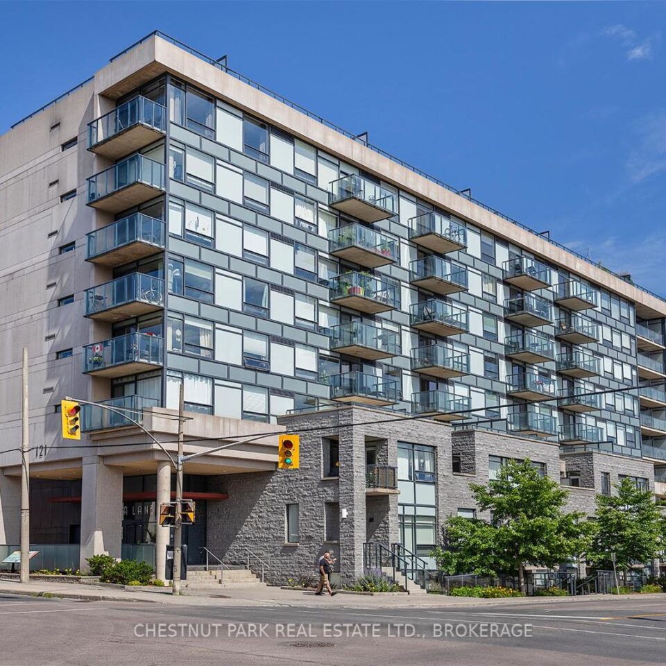 602 – 121 Queen Street, Kingston