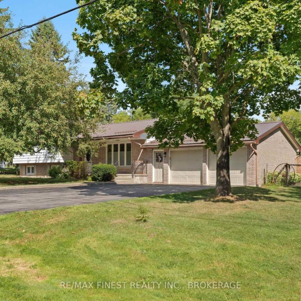 6028 Mcmahon Drive, Frontenac (frontenac South)