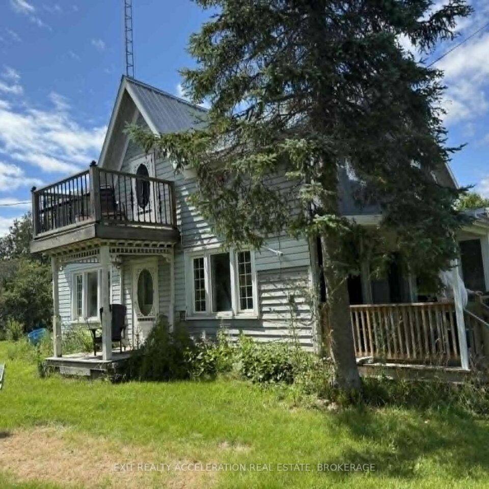605 Moscow Road, Stone Mills