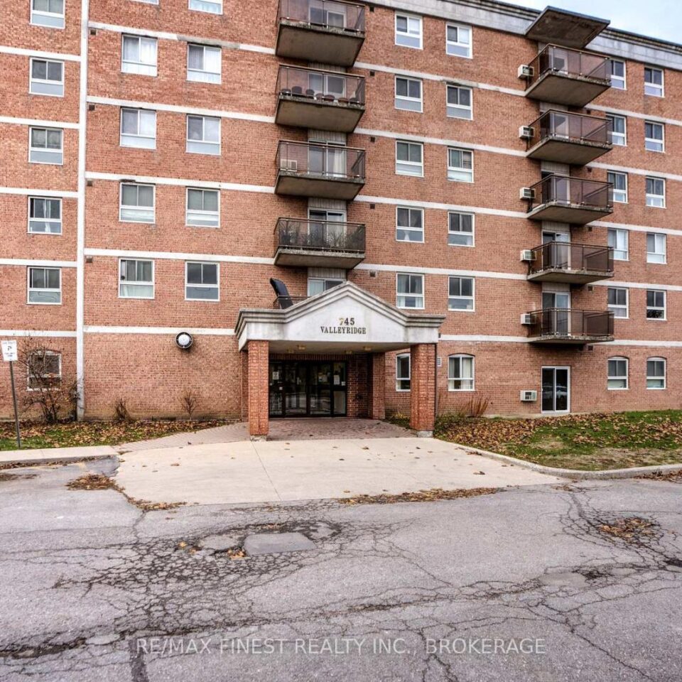 608 – 745 Davis Drive, Kingston