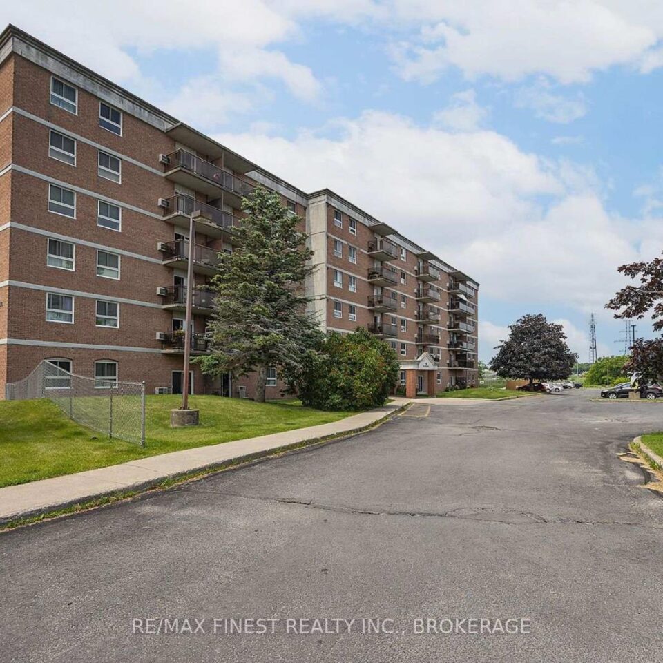 610 – 745 Davis Drive, Kingston