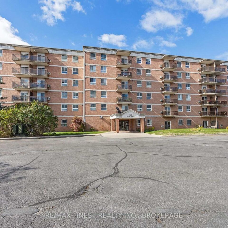 610 – 745 Davis Drive, Kingston