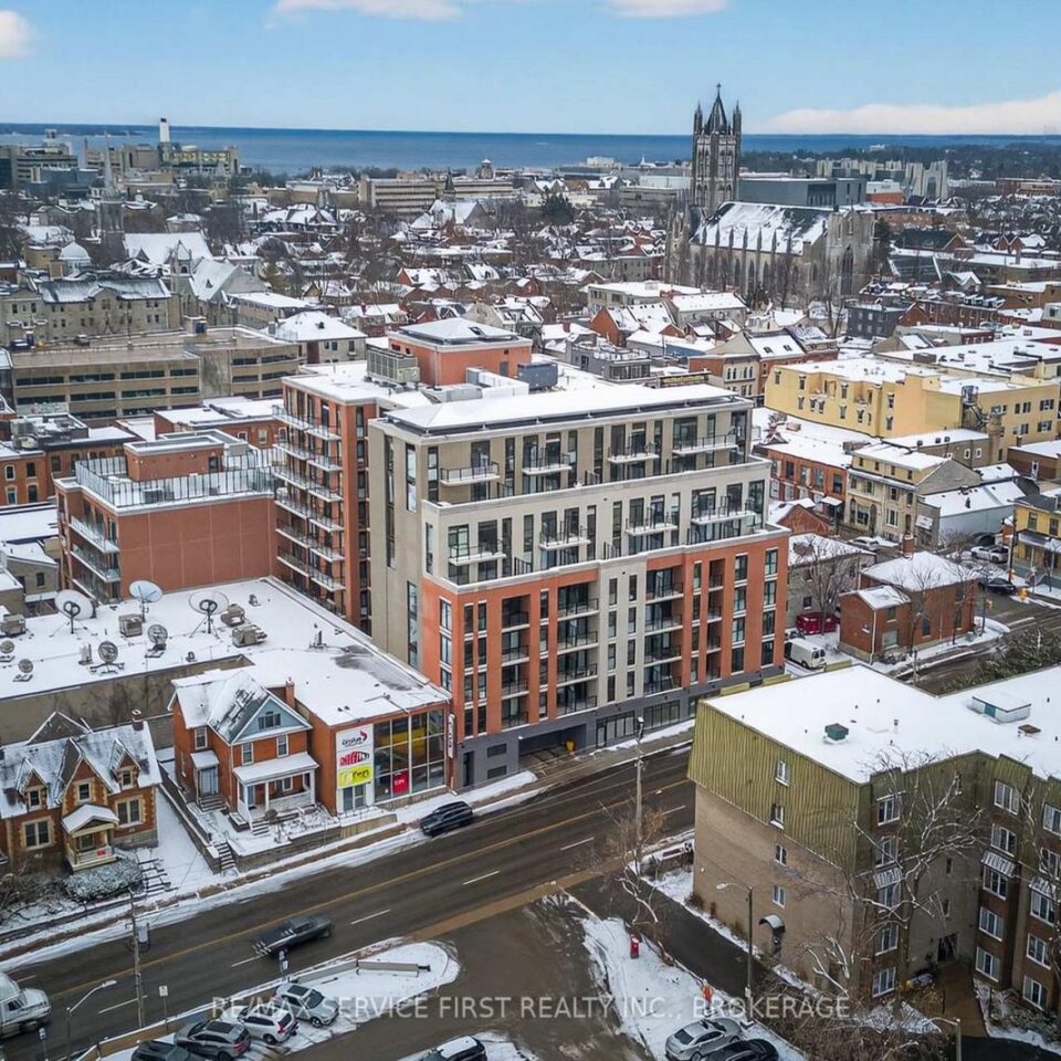 613 – 223 Princess Street, Kingston