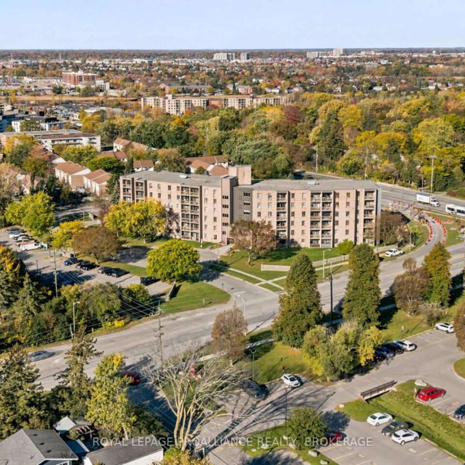 615 – 17 Eldon Hall Place, Kingston