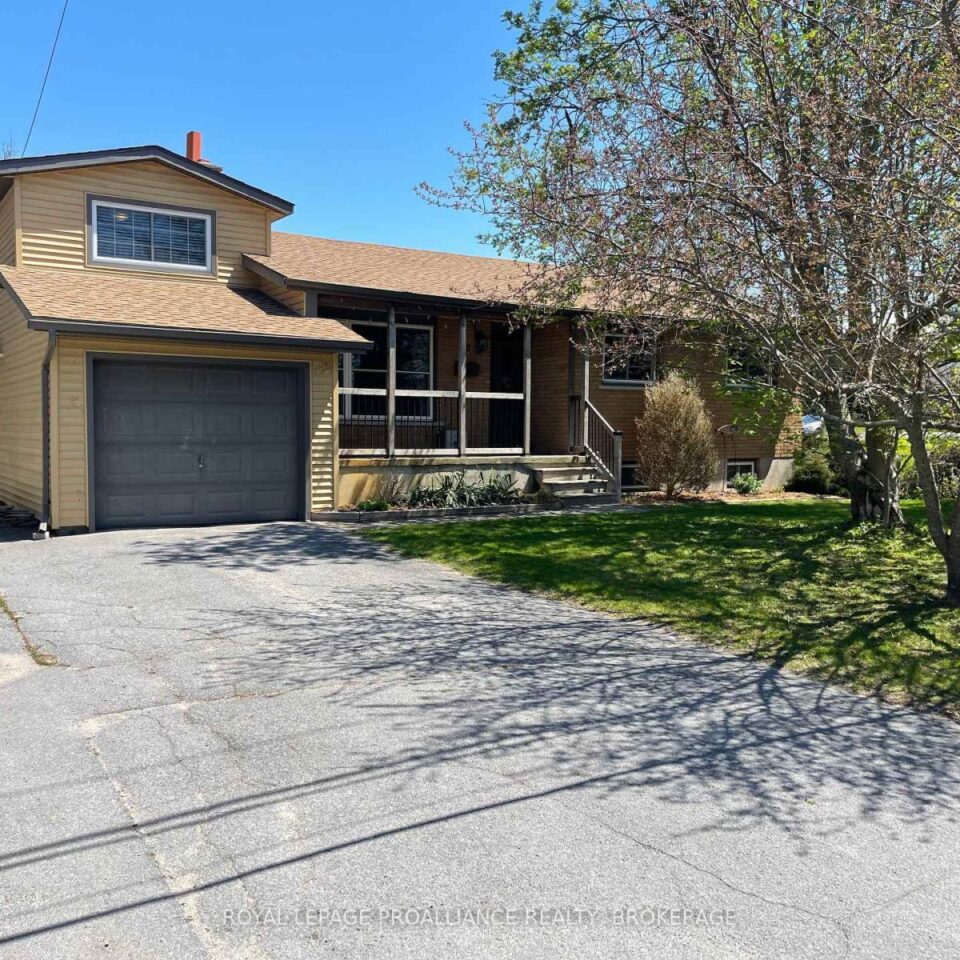 62 Montgomery Boulevard, Kingston