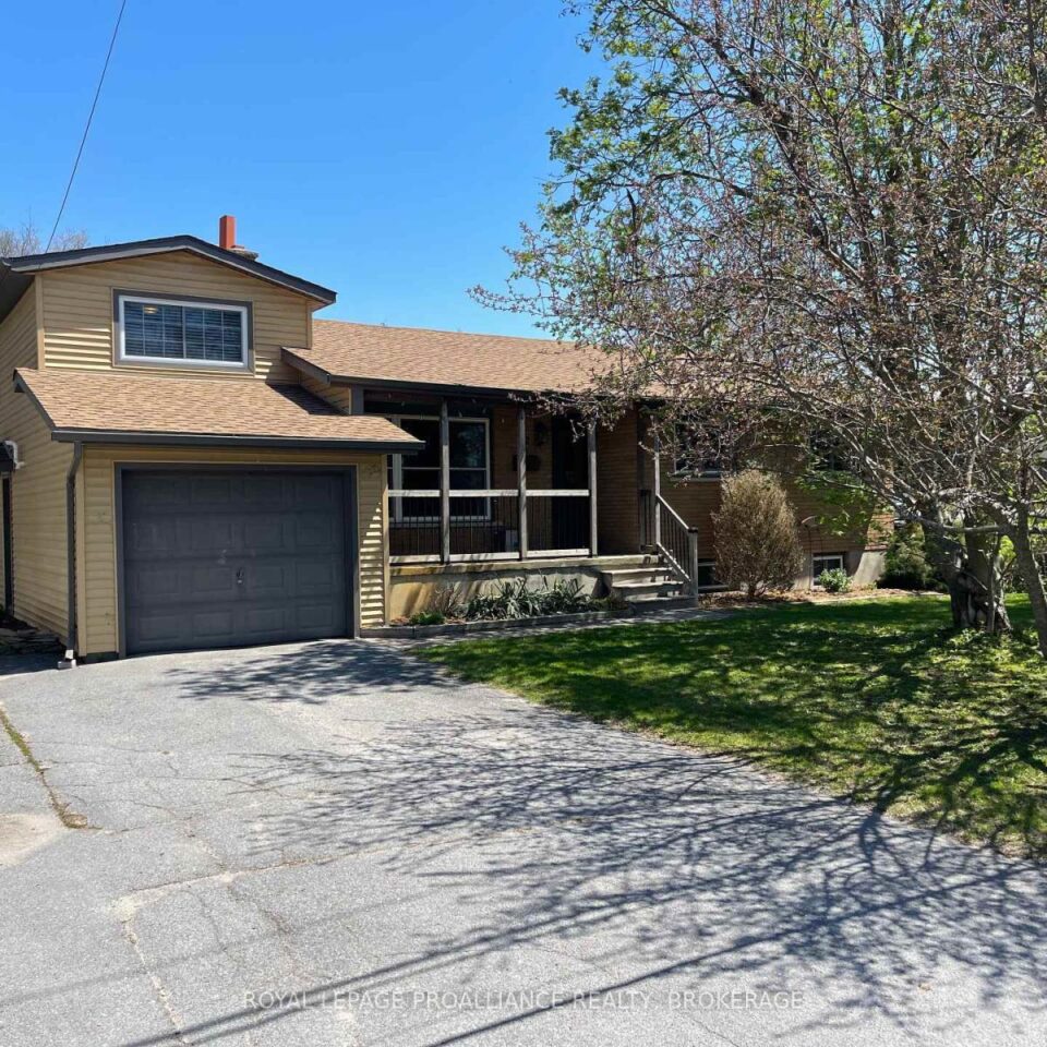 62 Montgomery Boulevard, Kingston