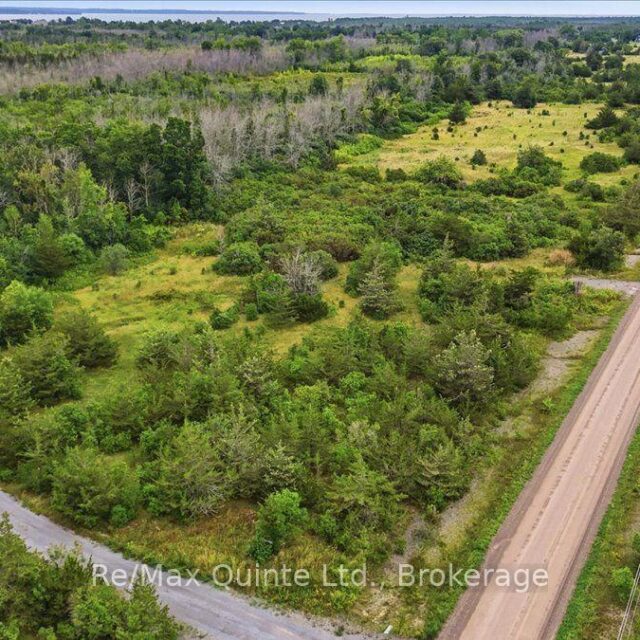 625 Babylon Road, Prince Edward County