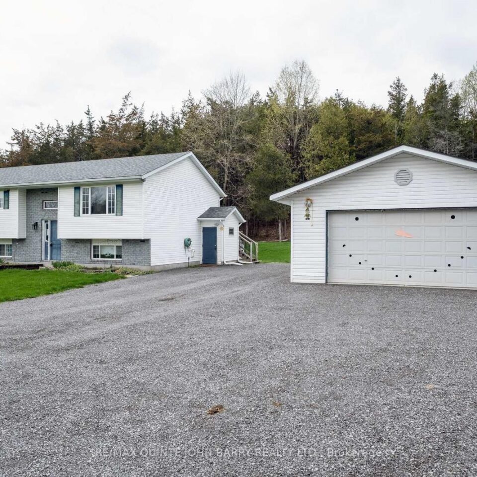 625 Scuttlehole Road, Belleville
