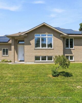 63 Freedom Crescent, Quinte West