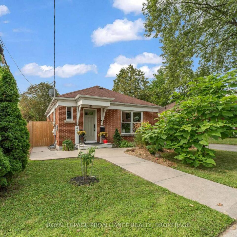 640 Brock Street, Kingston