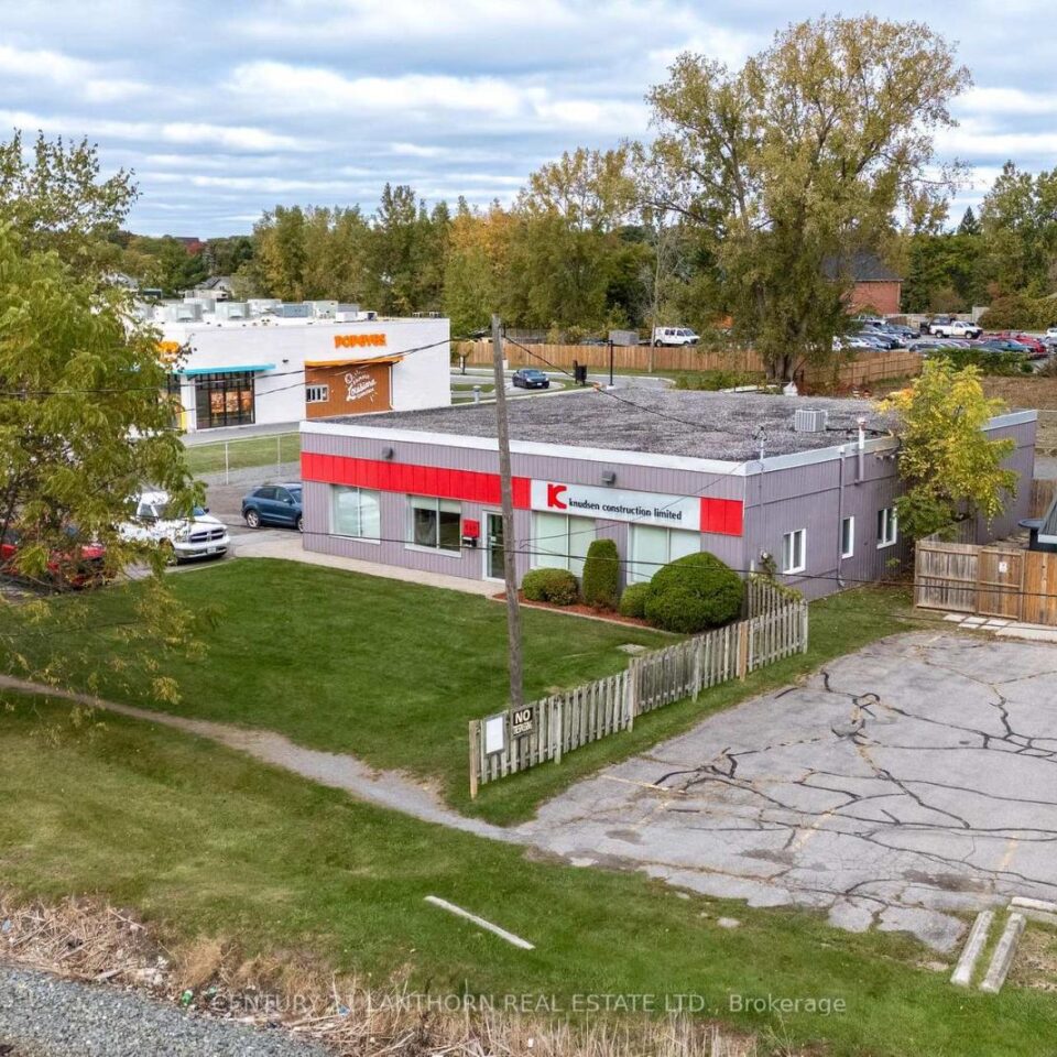 640 Dundas Street E, Belleville