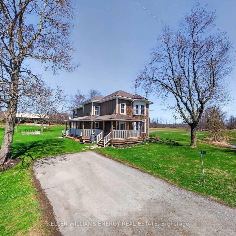 641 Melville Road, Prince Edward County
