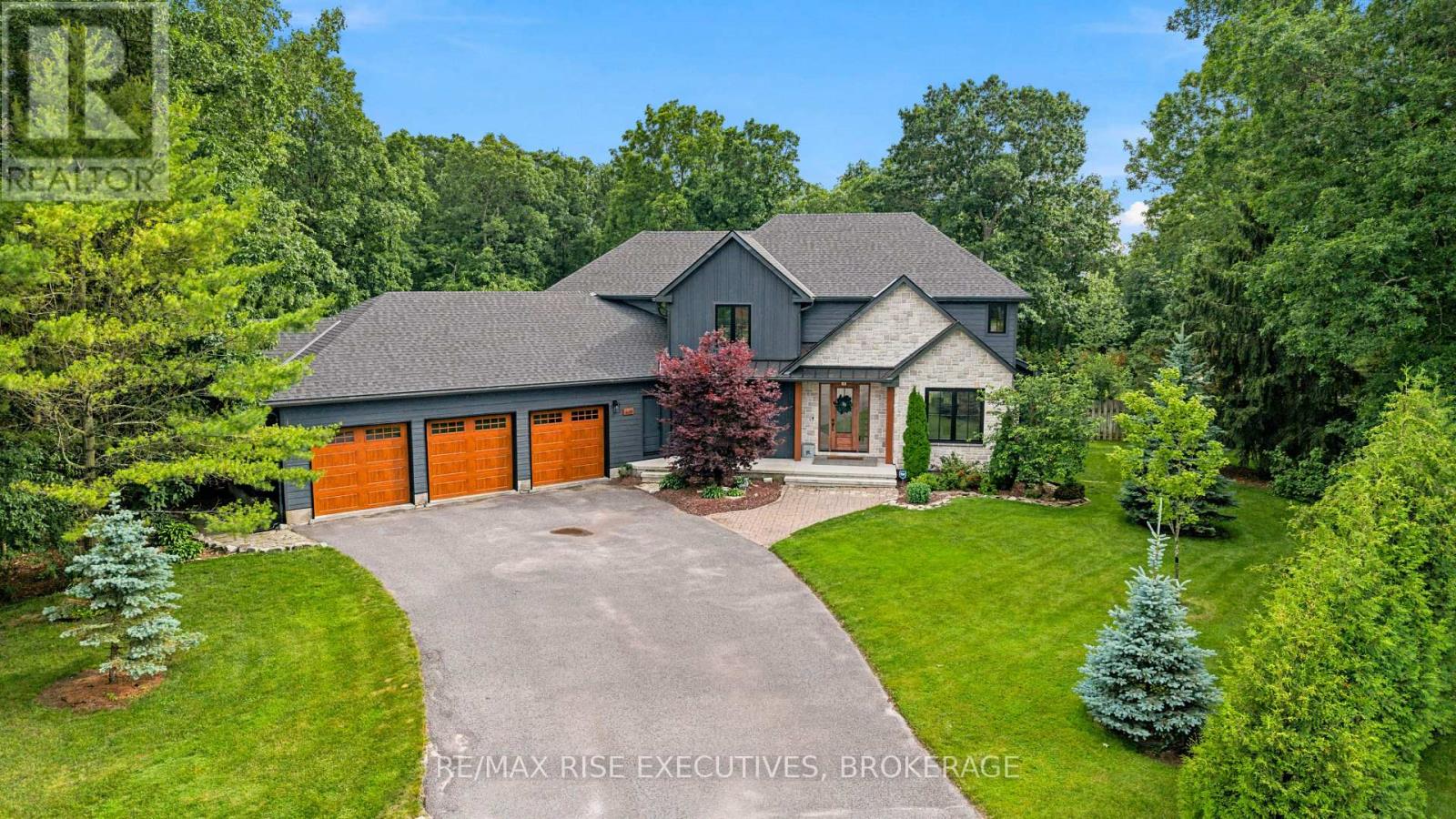 648 Woodland Place Se, Kingston
