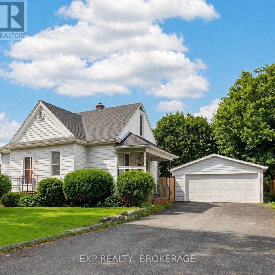 650 Hillside Drive, Gananoque