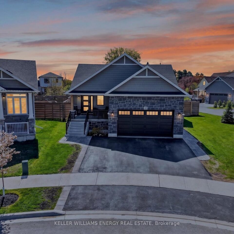 67 Farrington Crescent, Prince Edward County