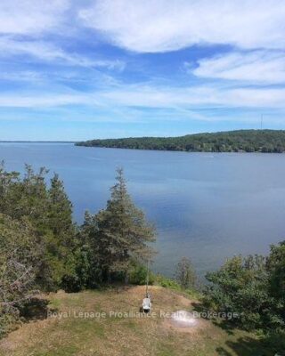 680 County Road 49, Prince Edward County