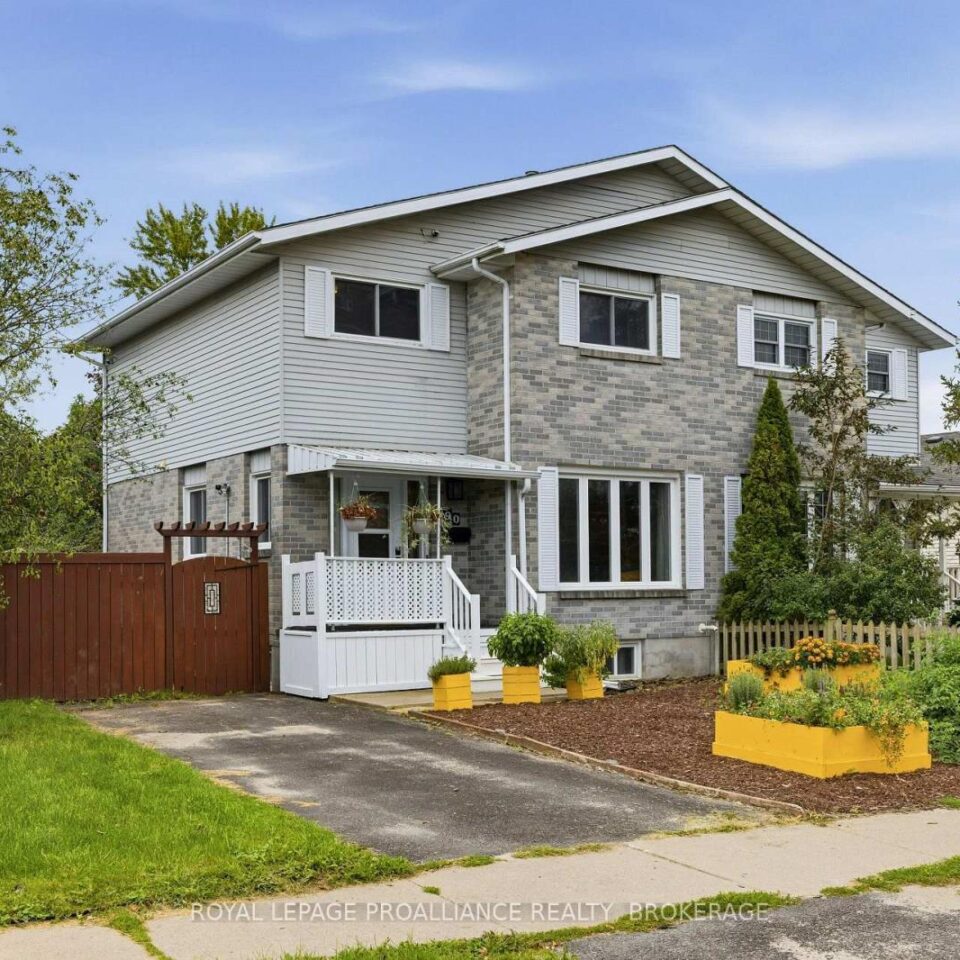 690 Davis Drive, Kingston