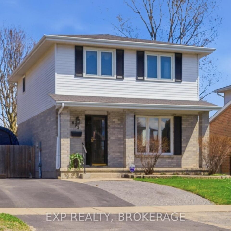 693 Cedarwood Drive, Kingston