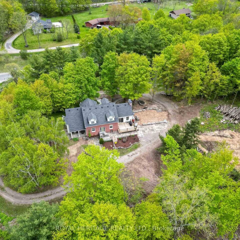 699 Cooper Road, Madoc