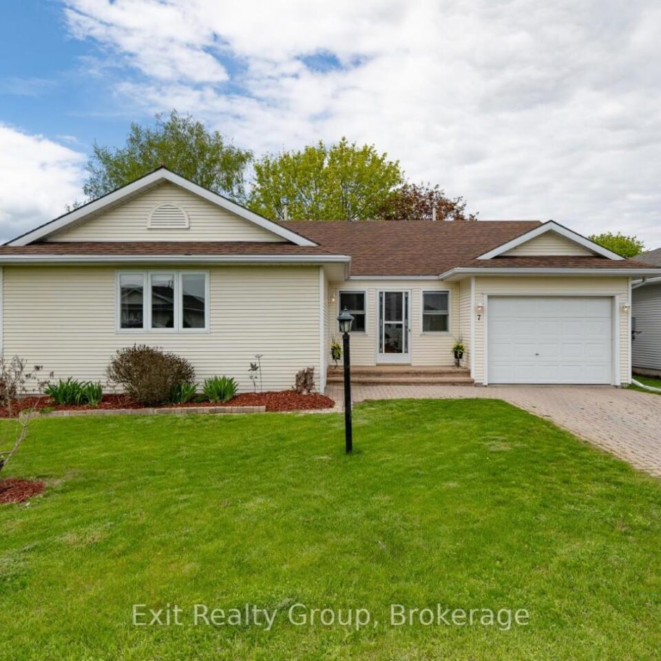 7 Cretney Drive, Prince Edward County