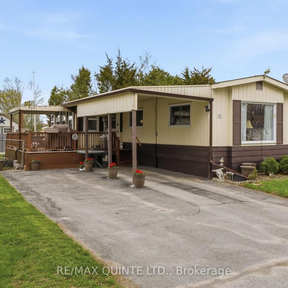 7 Finch Lane, Quinte West