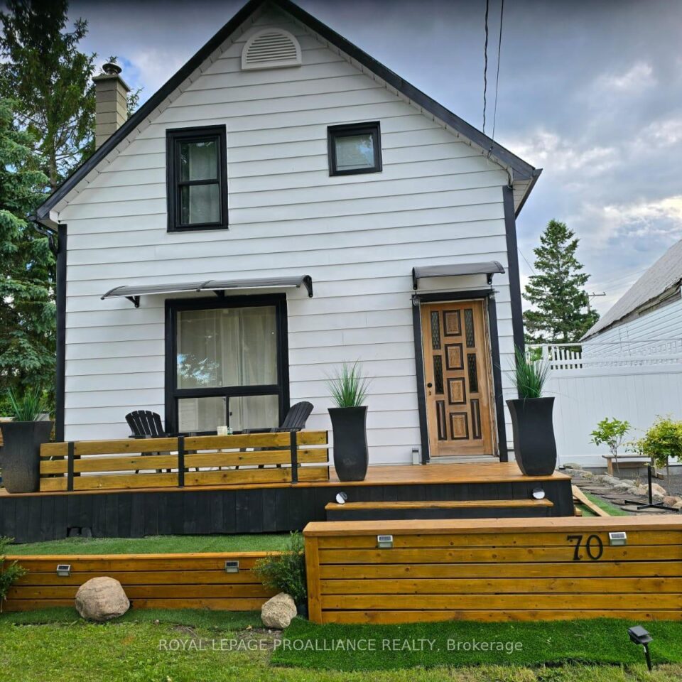 70 Belleville Street, Prince Edward County