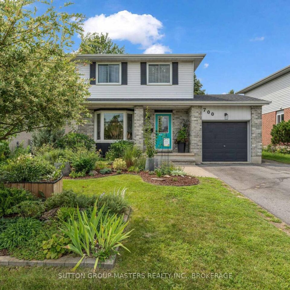 700 Cedarwood Drive, Kingston