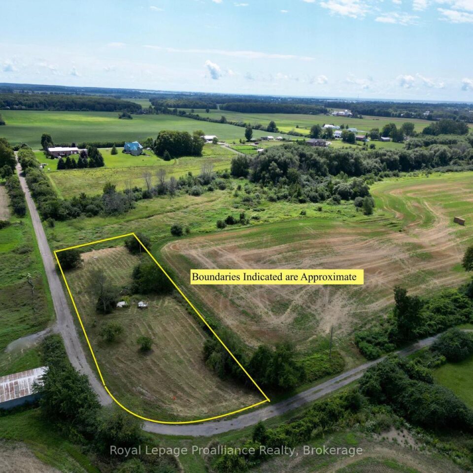 71 Melton Road, Prince Edward County