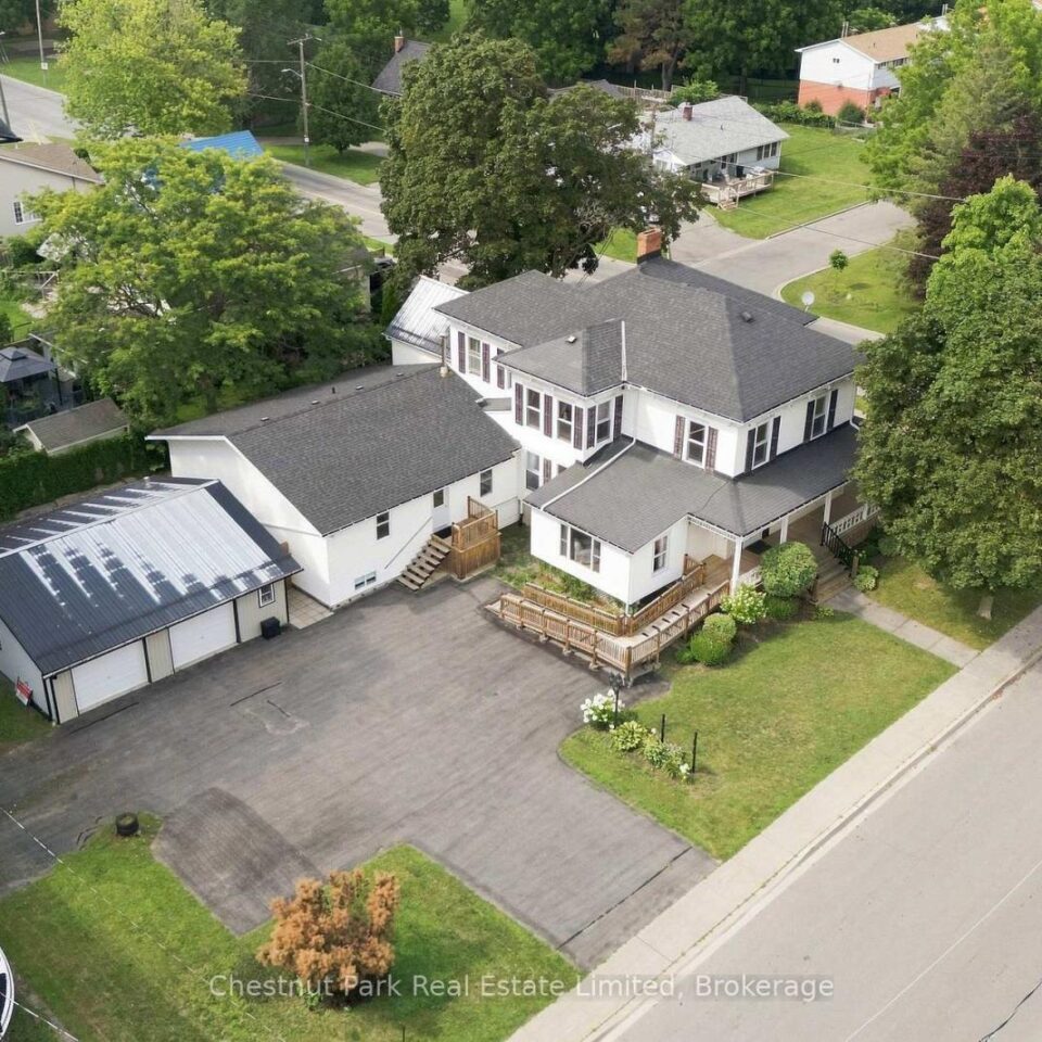 71 Queen Street, Prince Edward County