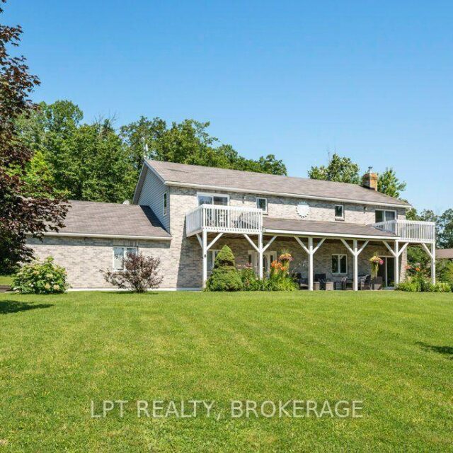 717 County 14 Road, Stone Mills