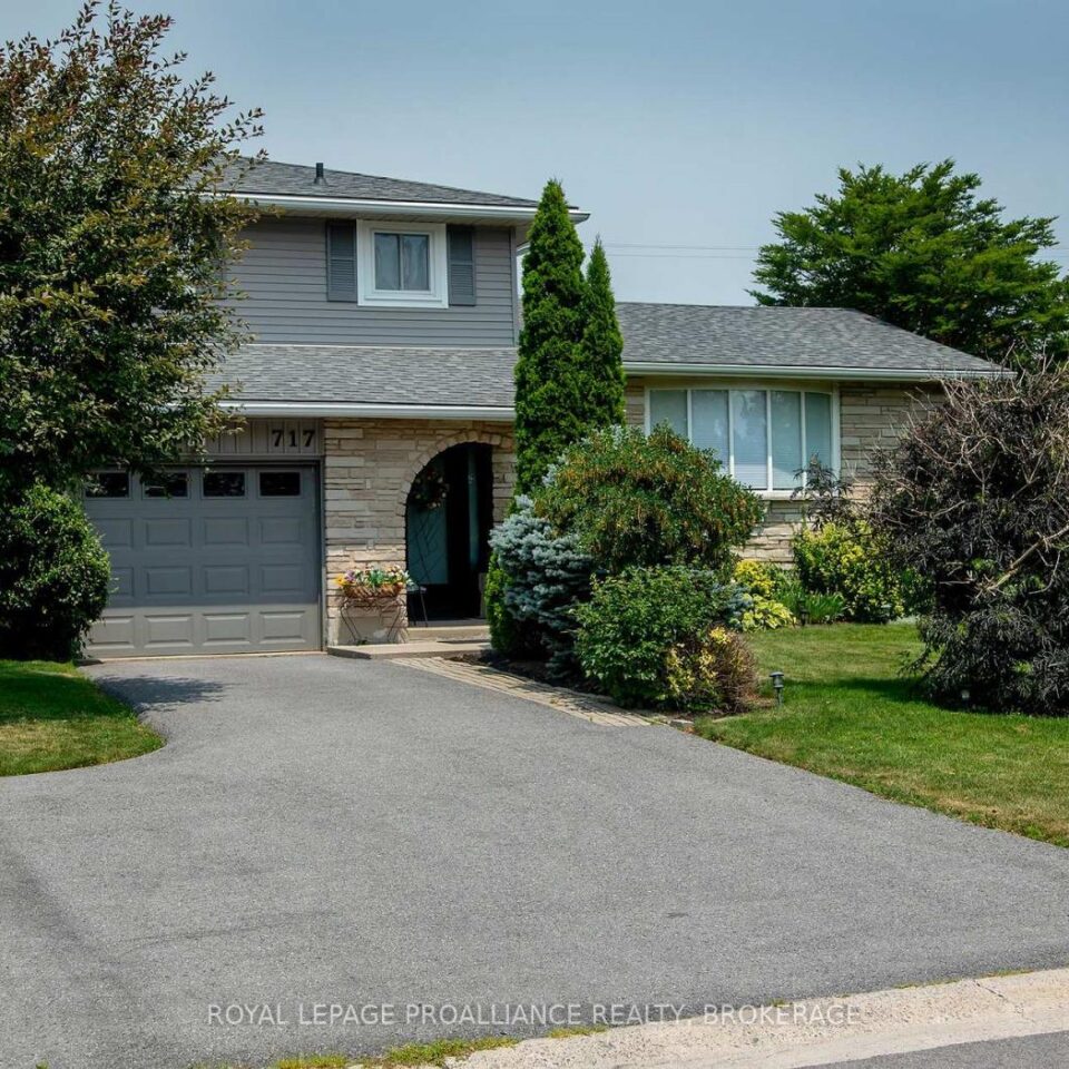 717 Laidlaw Crescent, Kingston