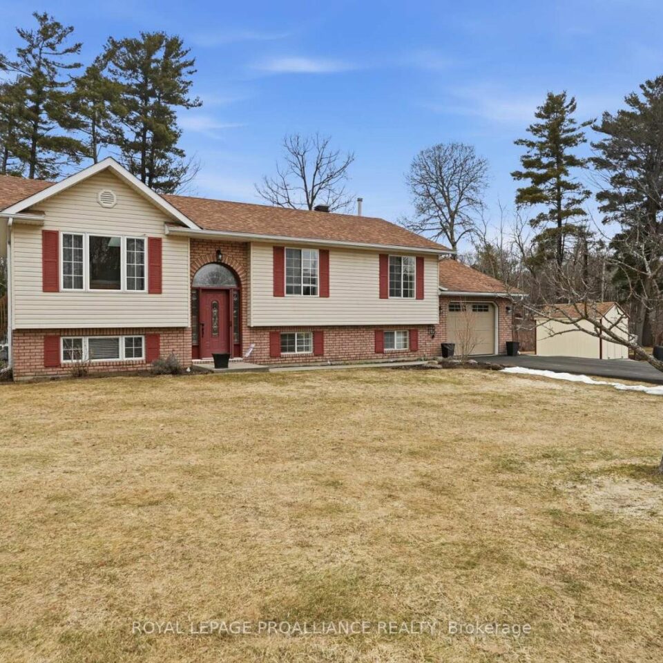 72 Glenburnie Road, Quinte West