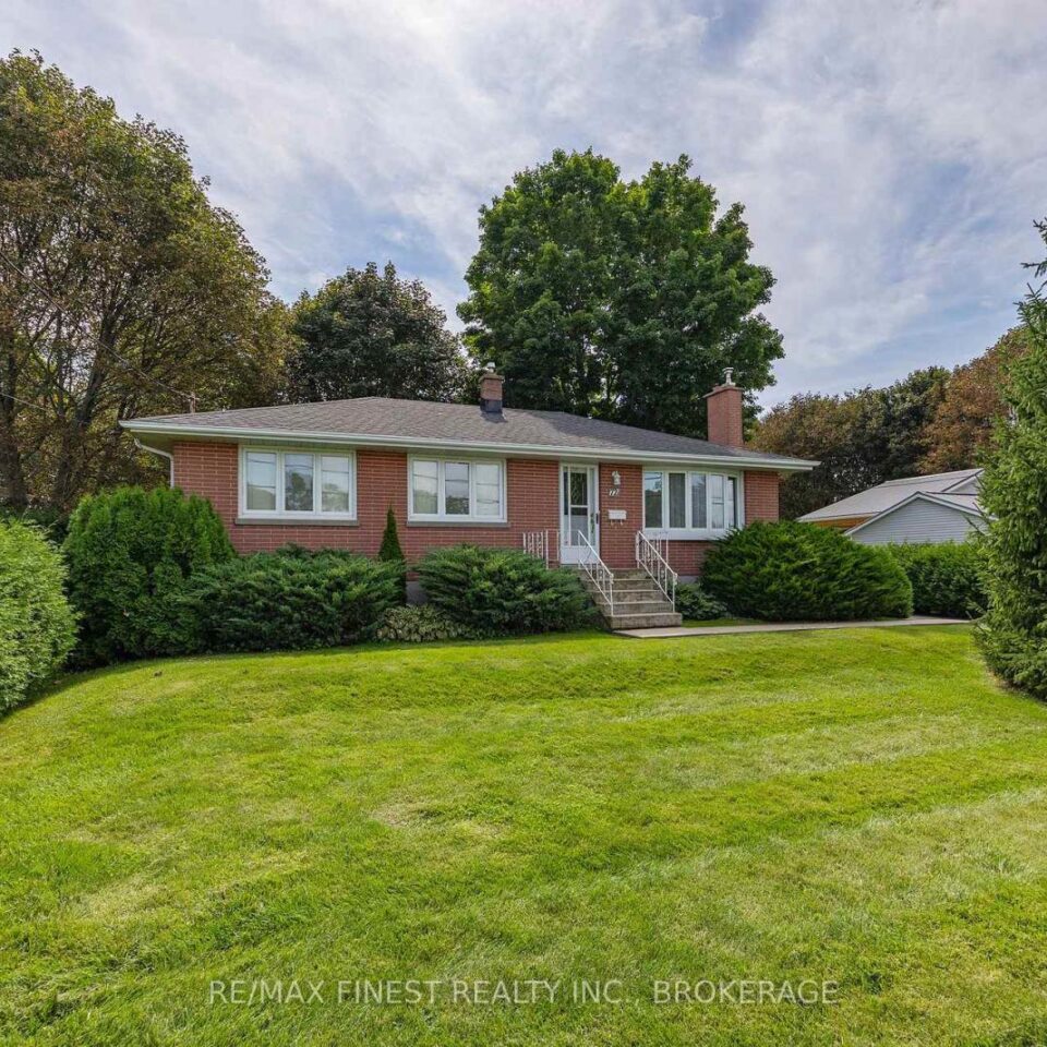 721 Front Road, Kingston