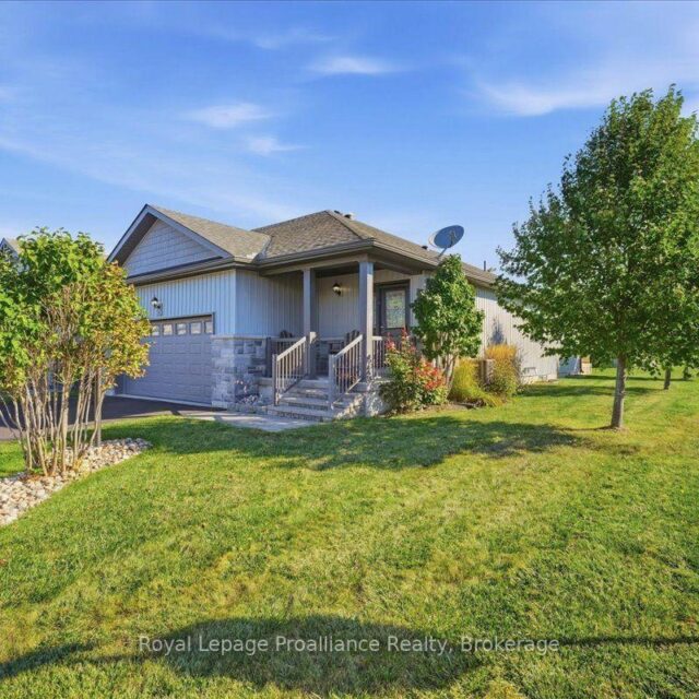 73 Dorchester Drive, Prince Edward County