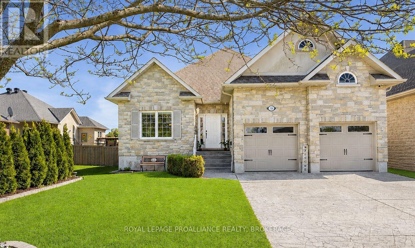 730 Amaryllis Street, Kingston