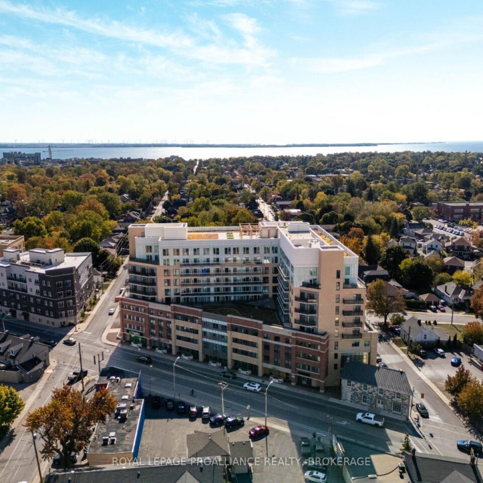 732 – 652 Princess Street, Kingston
