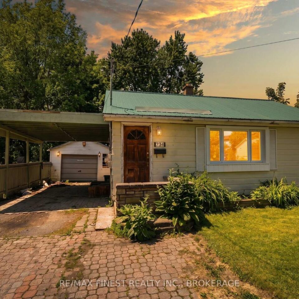 734 Portsmouth Avenue, Kingston