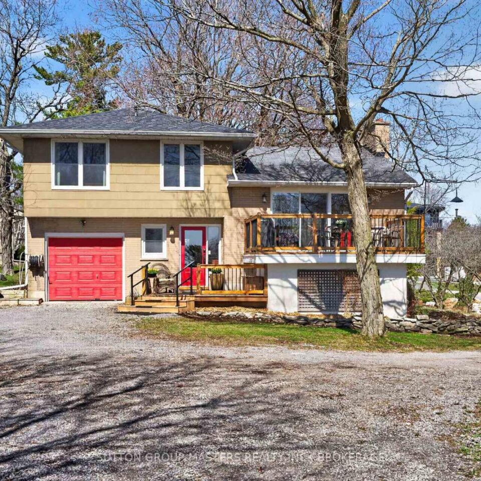 737 Tacoma Crescent, Kingston