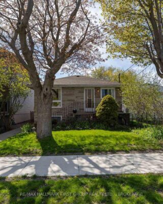 738 Victoria Street, Kingston