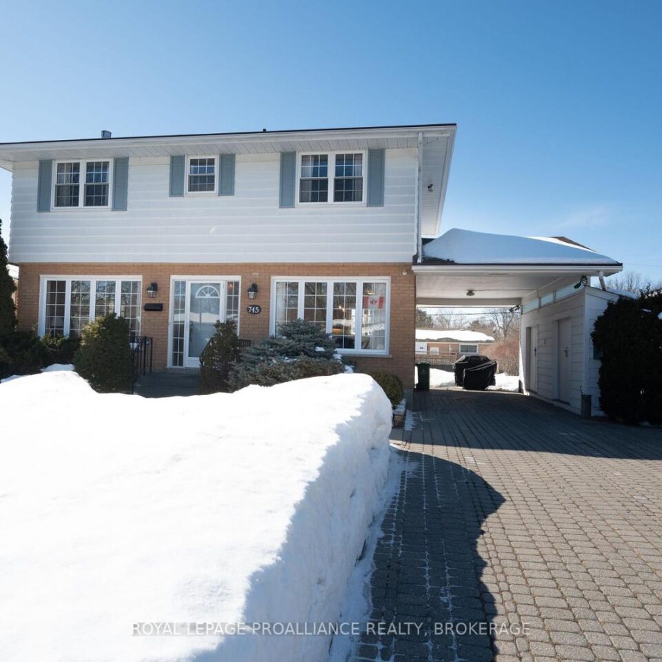 745 Sussex Boulevard, Kingston