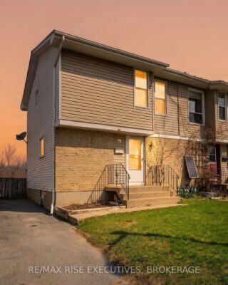 75 Wycliffe Crescent, Kingston