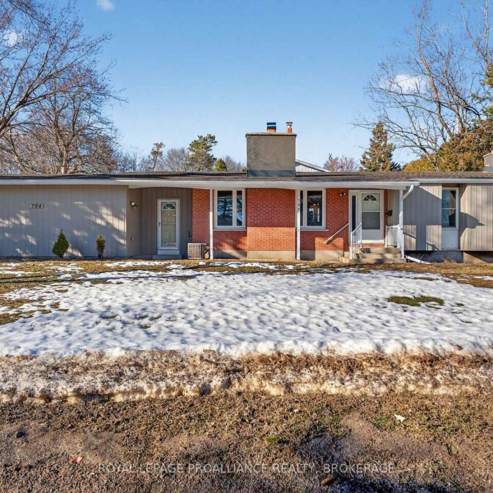 784 Safari Drive, Kingston