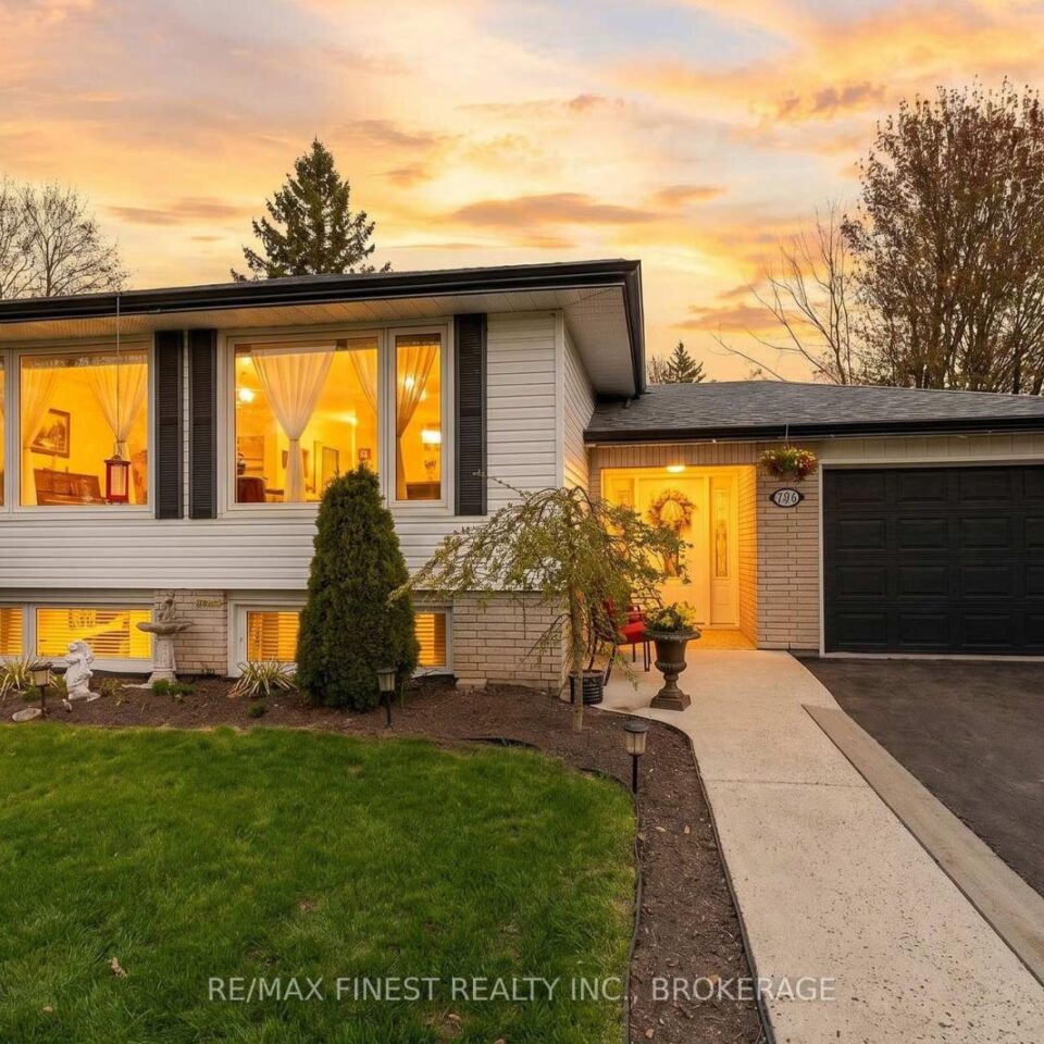 790 High Gate Park Drive, Kingston