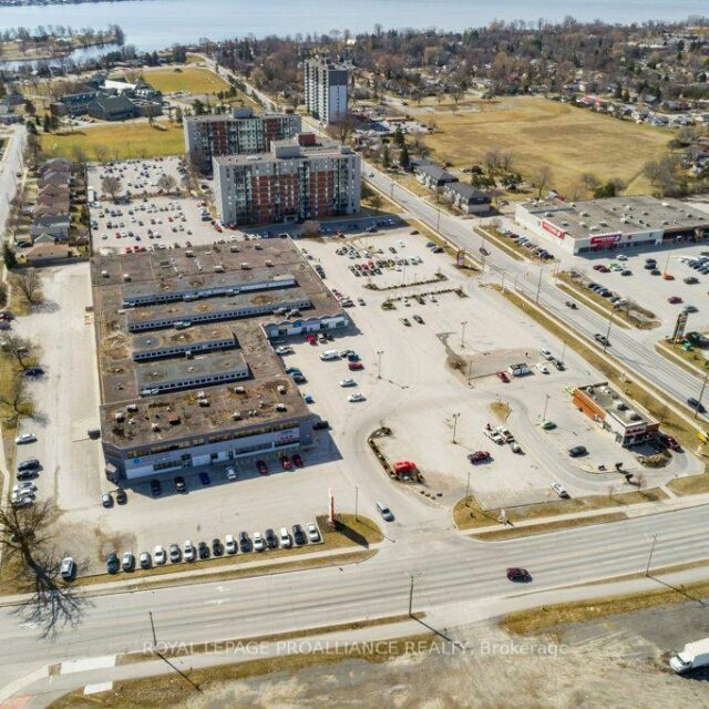 8 – 161 Bridge Street W, Belleville